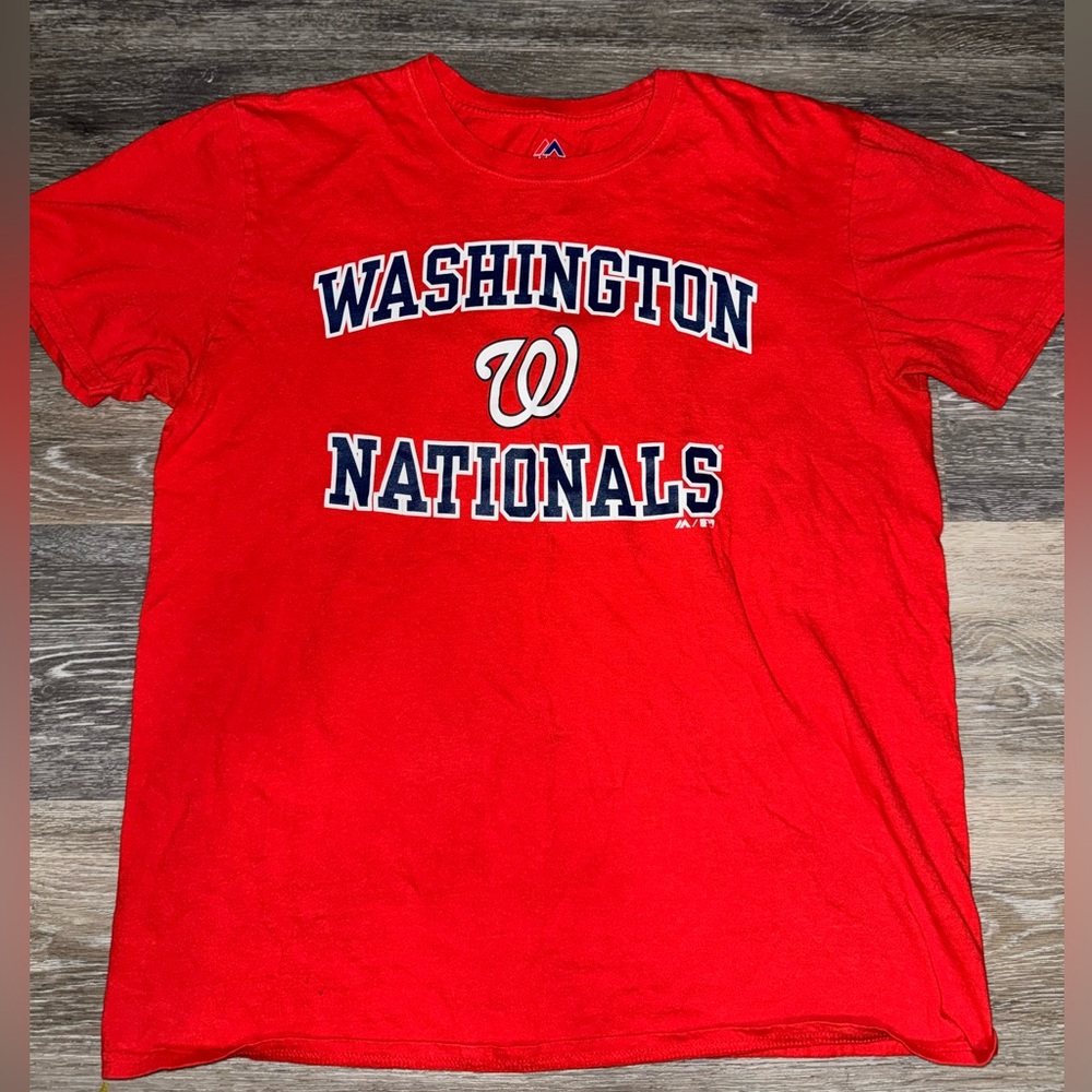 Washington Nationals MLB Red & White T-shirt - Size Large